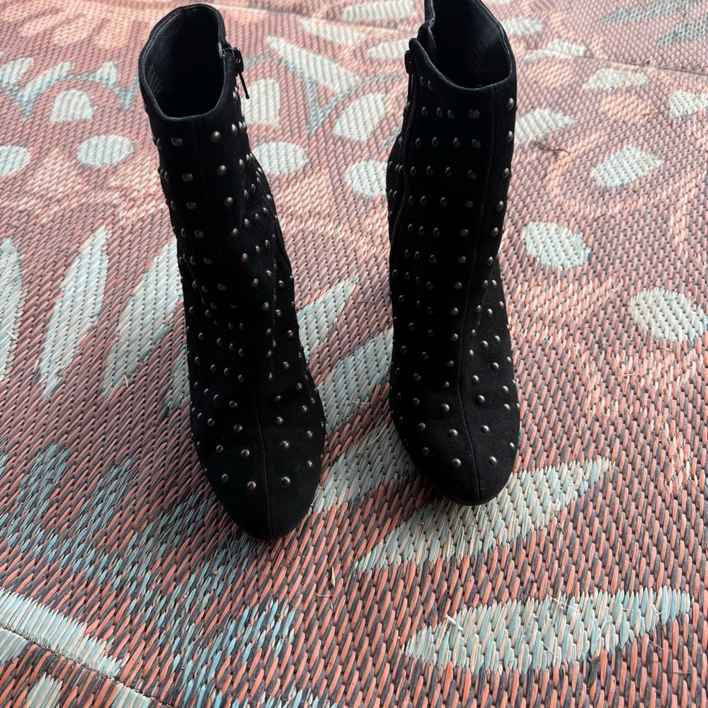 Lucky Brand Wesson Studded Black Ankle Dress Booties